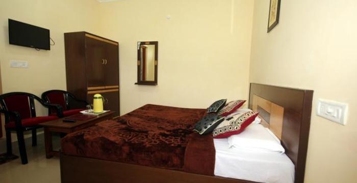 Hotel Anuj Regency